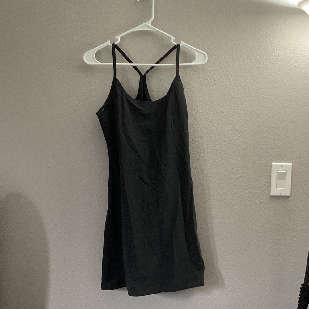 Outdoor voices Black athletic exercise Dress with shorts